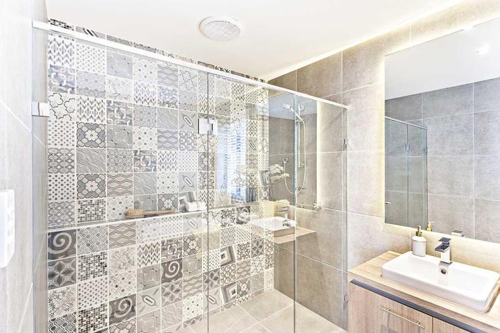 création de salle de bain clé en main Le Rhône
